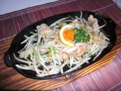料理メニュー写真&nbsp;みつせ地鶏の鉄板焼き