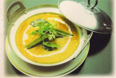 料理メニュー写真 くまさんスペシャルカレー