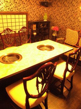 やまはん 向陽町 炭火焼肉の雰囲気1