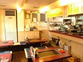 もんじゃ麦 大阪店の雰囲気2