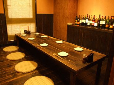 ワインとお寿司と創作料理のお店 路地裏のうさぎの雰囲気1