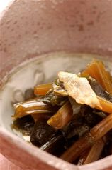 料理メニュー写真&nbsp;茎わさびの醤油漬け