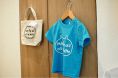 ネコヤヂのTシャツやバッグを販売。