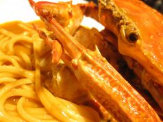 料理メニュー写真&nbsp;渡りガニとカニ味噌　クリームパスタ