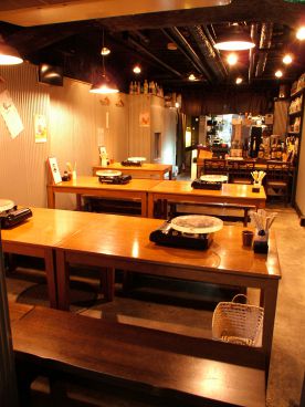 スタミナ老舗 火か山の雰囲気1