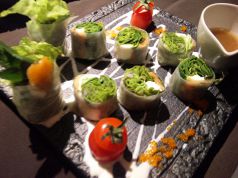 料理メニュー写真&nbsp;サラダ風生春巻き