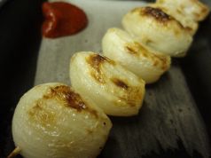 料理メニュー写真 焼にんにく串 いかだ(ねぎ焼き)