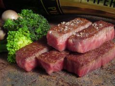 料理メニュー写真&nbsp;厳選黒毛和牛ステーキと野菜鉄板焼き１００ｇ