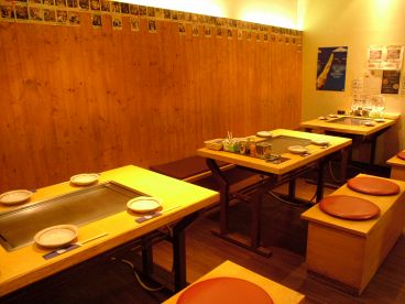 西屋 南堀江店の雰囲気1