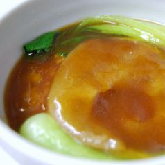 料理メニュー写真 フカヒレの姿煮そば・丼
