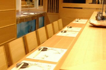 活イカ・地魚専門店 銀座 魚ばかの雰囲気メイン