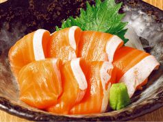 料理メニュー写真 大トロサーモンハラスのお刺身