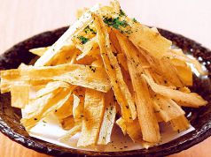 料理メニュー写真 山盛ゴボウチップ
