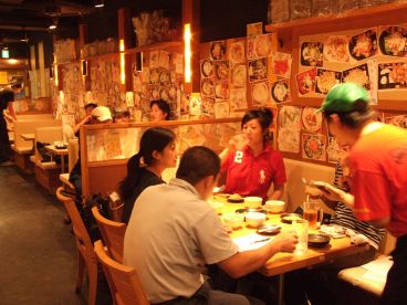 餃子工房 ちびすけ 梅田総本店の雰囲気1