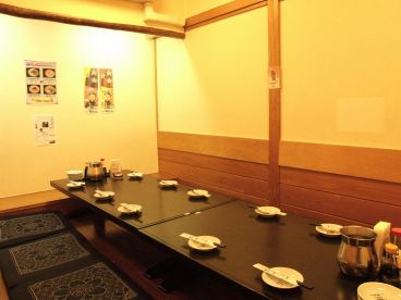 世界の山ちゃん 西武新宿店の雰囲気1