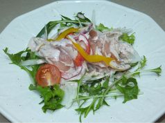 料理メニュー写真&nbsp;ささみの梅マヨ・浅漬け・枝豆・オニオンスライス