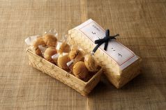 料理メニュー写真&nbsp;赤坂潭亭特製の手作りちんすこう