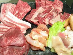 料理メニュー写真 肉十八ファミリーセット(3~4人前)