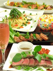 ドラゴンカフェ DRAGON CAFEの写真
