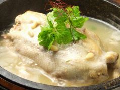 料理メニュー写真 サムゲタン