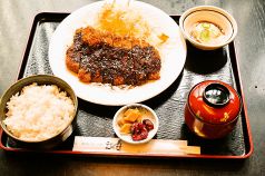 料理メニュー写真 味噌カツ定食