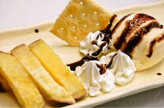 料理メニュー写真&nbsp;サツマイモスティック　バニラアイス添え