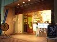 こんな外観です。見つけたらぜひ店内へ☆