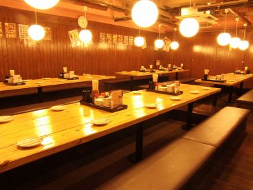 ニパチ 高槻店の雰囲気1