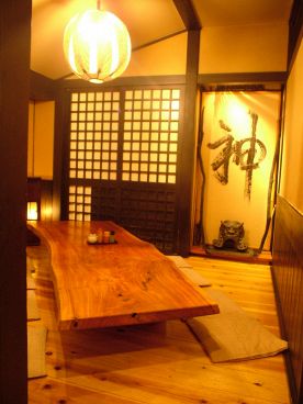 飛 居酒屋の雰囲気1