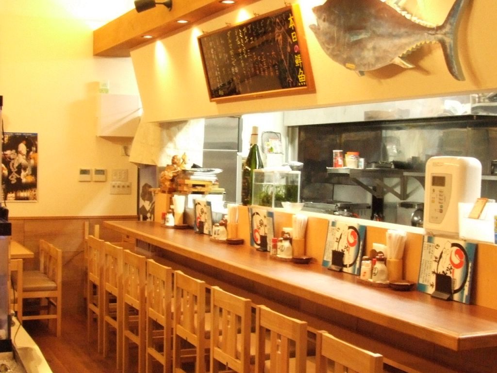 家庭のぬくもり漂う店内は沖縄ムードが出てます♪