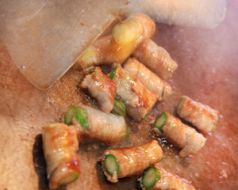 料理メニュー写真 アスパラの肉巻