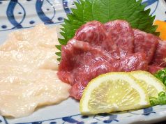 料理メニュー写真 赤身刺しとたてがみの盛り合せ