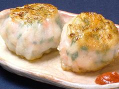 料理メニュー写真 海老あん入り自家製ニラ饅頭(2個)