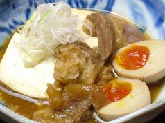 料理メニュー写真 とろとろ牛スジ煮込みと煮玉子