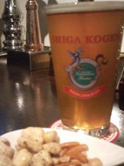 タワーズ TOWERS ビア バー Beer Barの写真