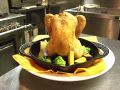 料理メニュー写真&nbsp;雛鳥一羽丸ごと！！！オーブン焼き