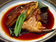 料理メニュー写真 鯛かぶと煮/カニエビクリームコロッケ(2個)