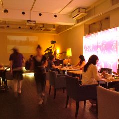 カフェ ダイニングバー Diningbar 7の雰囲気1