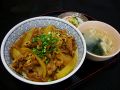 料理メニュー写真&nbsp;和風カレーラム丼（ランチは味噌汁・お新香付500円）