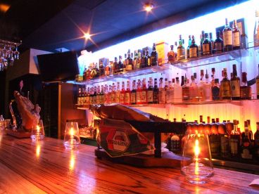 バー BAR 花邑 シンス since 1948の雰囲気1