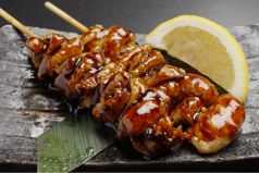 料理メニュー写真&nbsp;焼き鳥[２本]/鶏皮[２本]/ぼんじり[２本]/牛串[２本]/豚しそ巻きチーズ串[２本]etc...