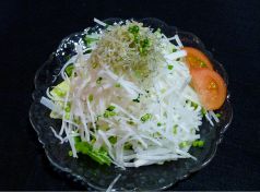 料理メニュー写真 じゃこと大根のサラダ(和風ドレッシング)
