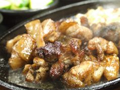 料理メニュー写真&nbsp;地鶏の炭火焼き