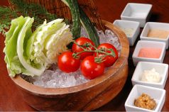 料理メニュー写真 生野菜三種盛合せ