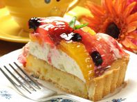 ケーキは大きめカットで