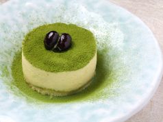 料理メニュー写真 京抹茶と丹波黒豆の和風ティラミス