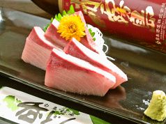 料理メニュー写真 ブリのお刺身