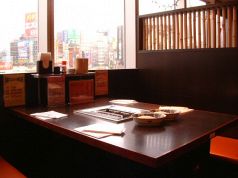 串家物語 新宿西口大ガード店の雰囲気1