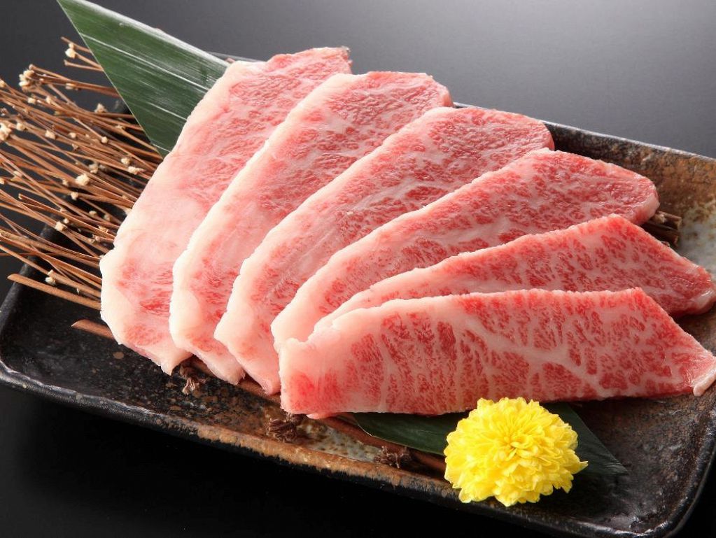 大人気メニュー!『特上カルビ 1680円』