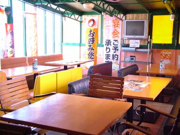 カラオケ本舗 まねきねこ 松山和泉店の雰囲気1